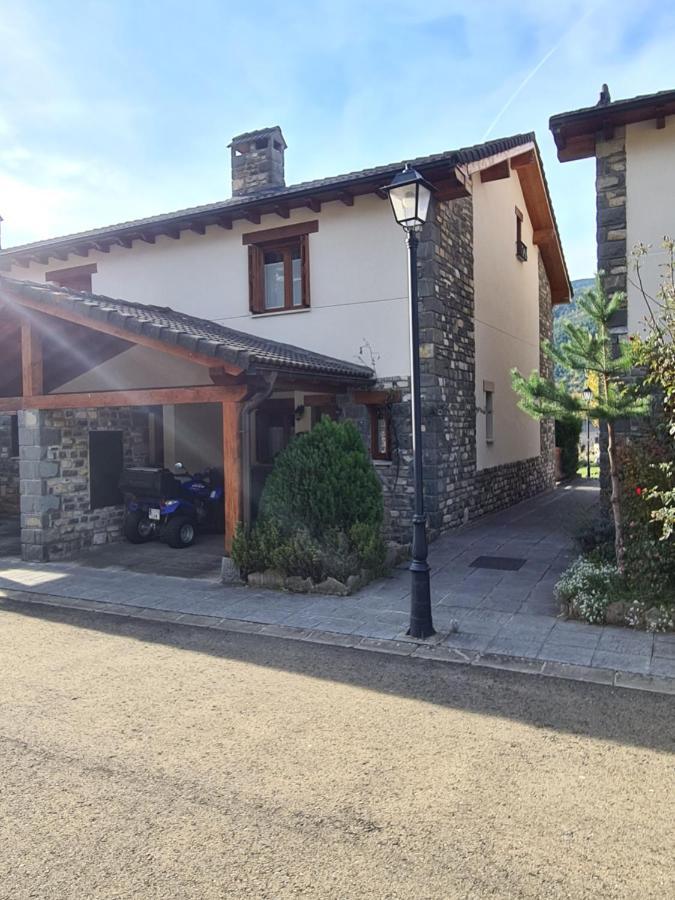 Casa Pico Monje Βίλα Villanúa Εξωτερικό φωτογραφία